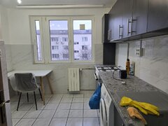 1 Decembrie 1918, 10 minute metrou, Auchan, chiar pe Onisifor Ghibu